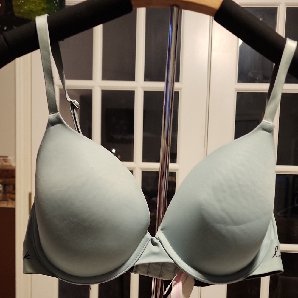 PINK Victoria's Secret Blue Full-Coverage Bra with Adjustable Straps